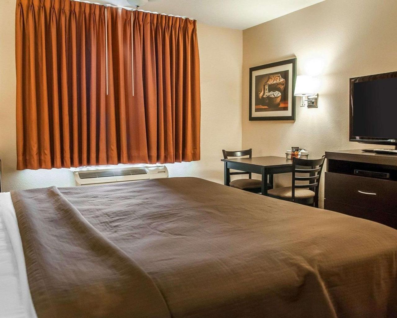 Econo Lodge Inn & Suites Santa Fe Exterior foto