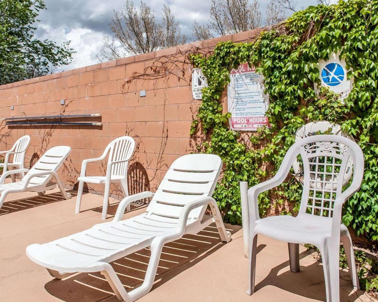 Econo Lodge Inn & Suites Santa Fe Exterior foto
